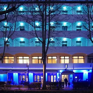 https://hotel-le-vele-cesenatico.emilia-romagnahotels.net