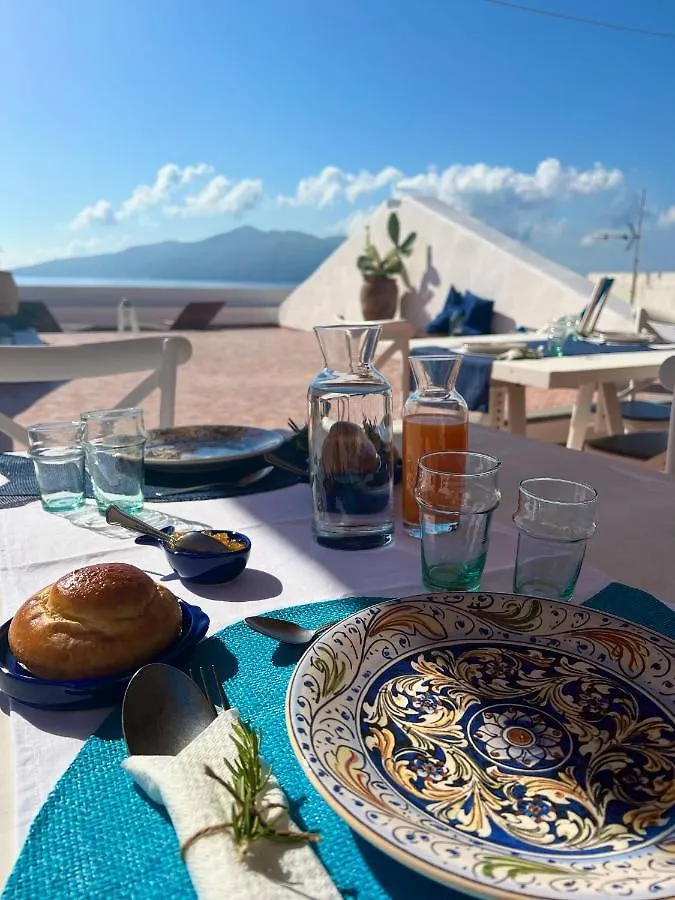 Antica Dimora Santa Marina Salina Bed & Breakfast